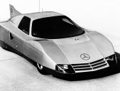 La version 3 de la C111 date de 1978. Son moteur diesel 3 litres gavé par un turbo atteint 230 ch ; un record. Photo Mercedes